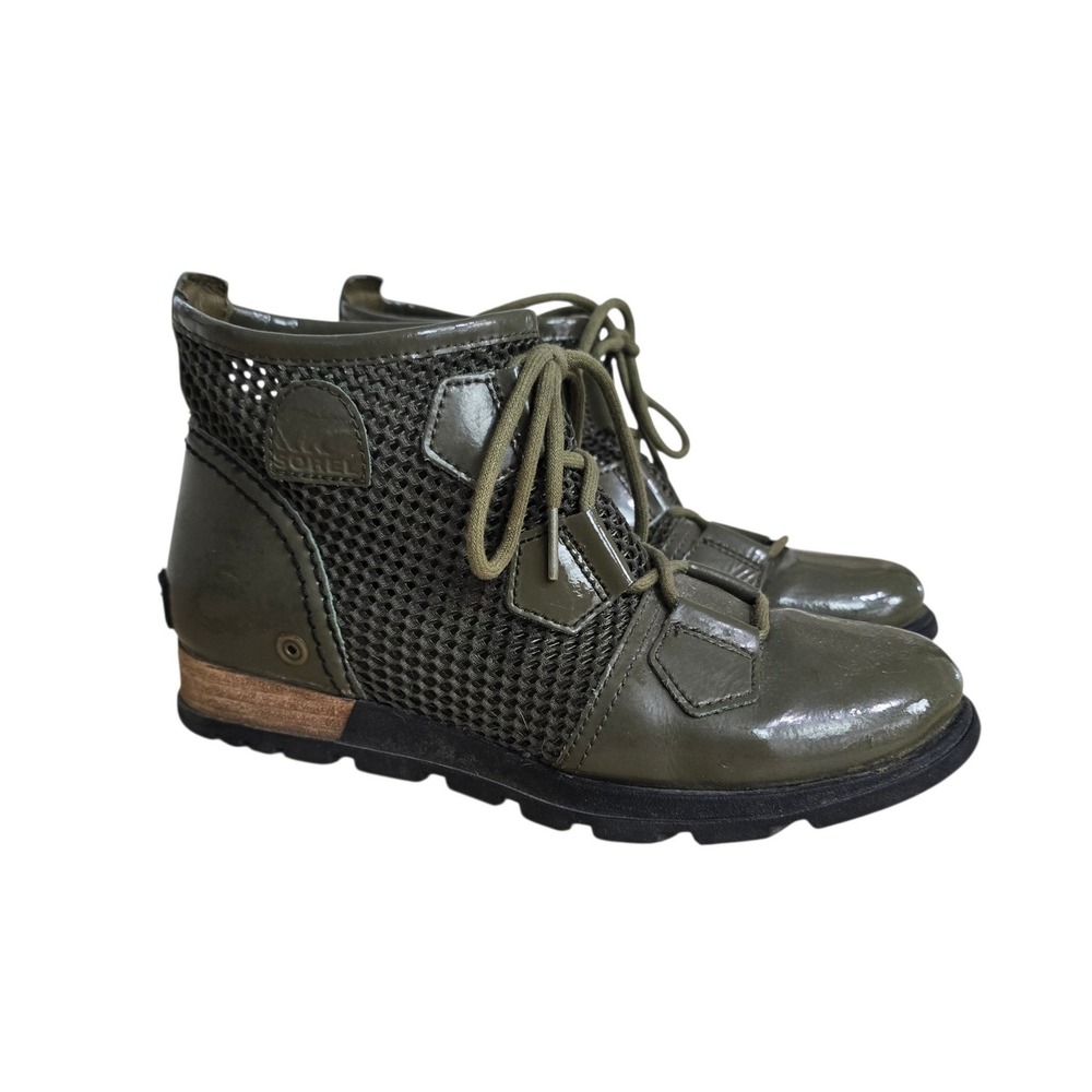 Sorel Kinetic Sneaker Boots Olive Green Mesh Patent Leather NL2165 Womens Size 6